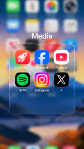 Launcher iOS 26 Theme screenshot